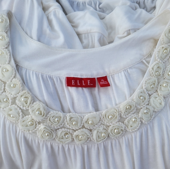 Unique Embellished Roses & Pearls Top - Picture 3 of 5